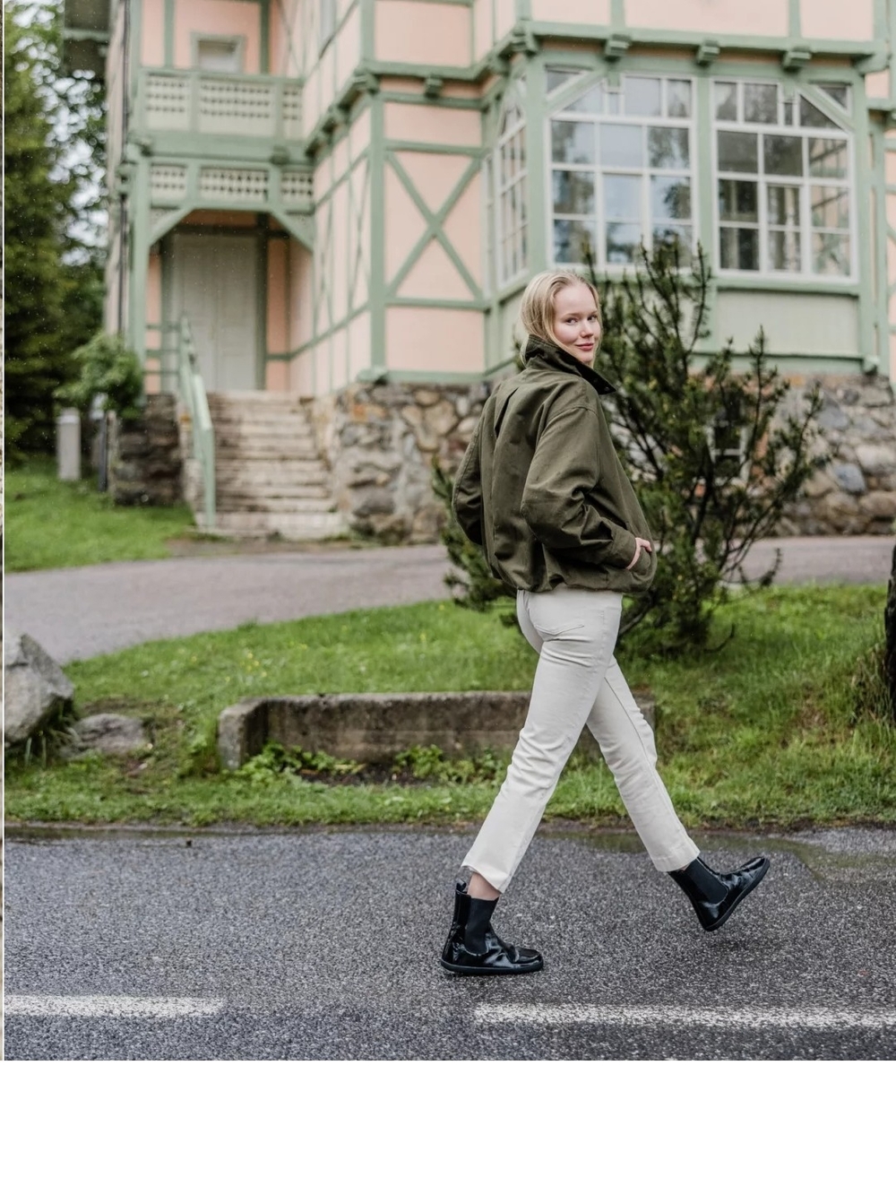 Black Patent Chelsea Womens Boots - Picture 9 of 10